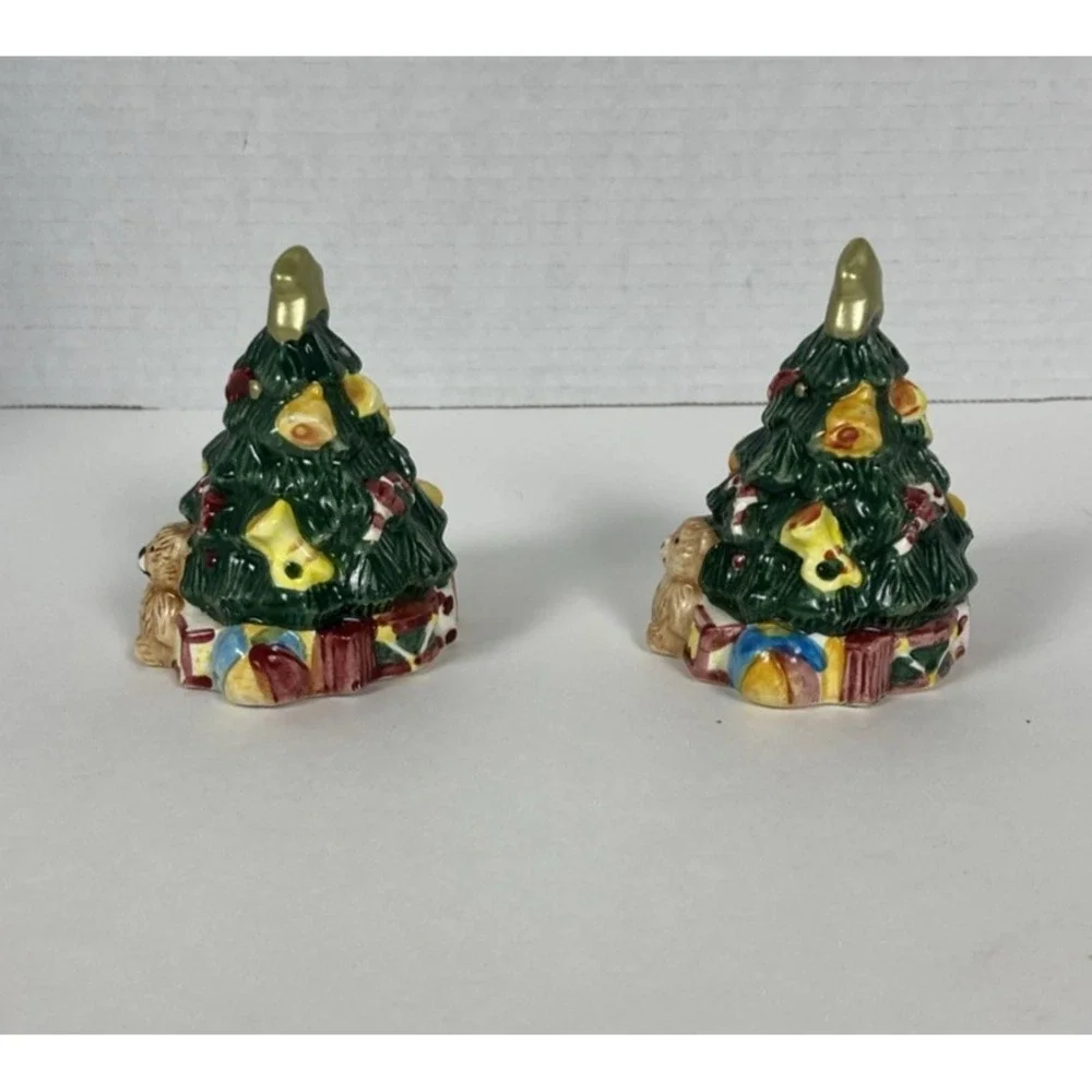 Vtg Earthenware Christmas Tree Salt & Pepper Shaker w/Original Box Kitchen Decor
